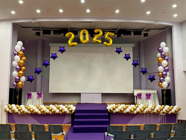 Оформление шарами выпускного в школе