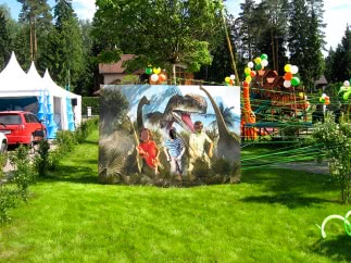 Праздник с динозаврами