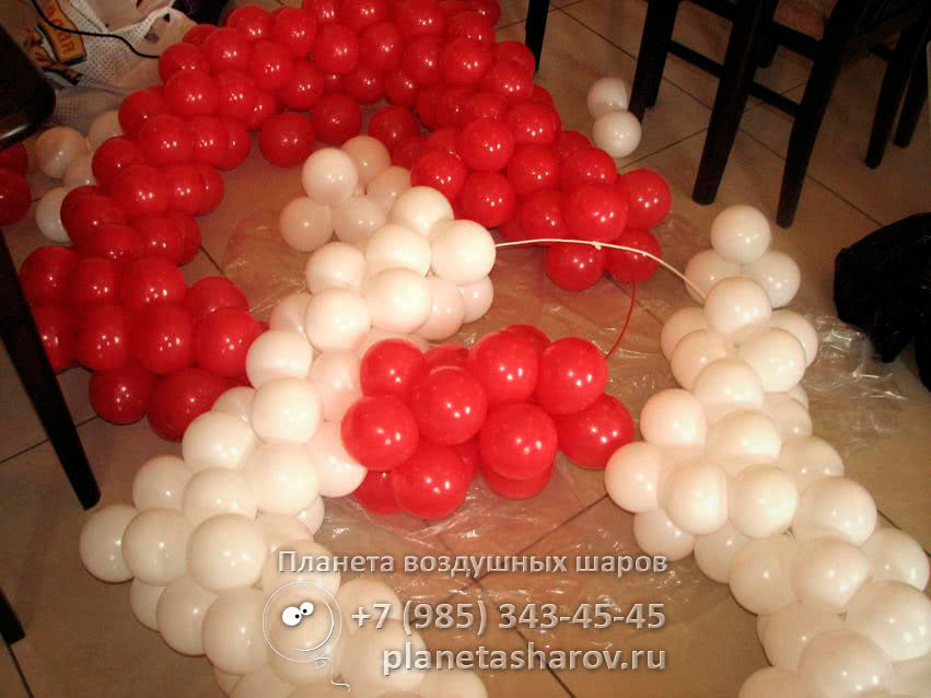 Оформление красно-белой свадьбы