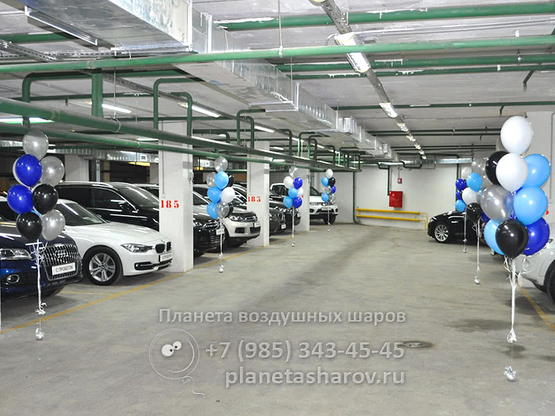 Праздничное оформление автосалона