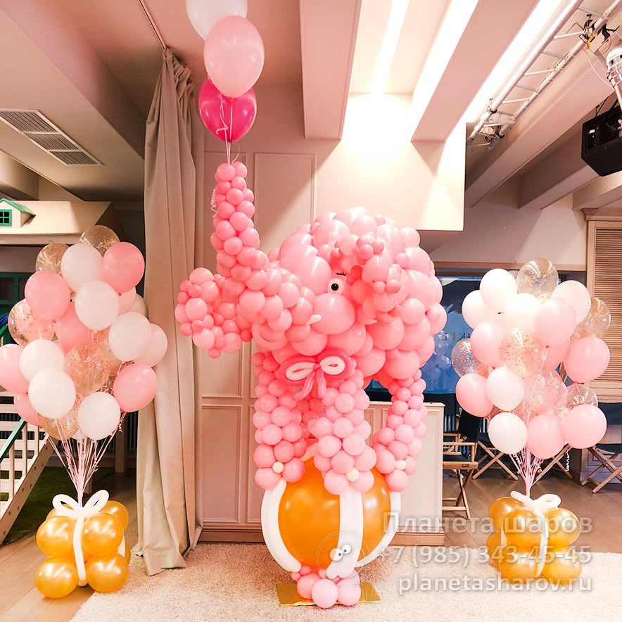 Большой розовый слон из шаров Большой розовый слон из шаров
