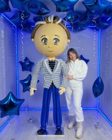 Мужчина из шаров