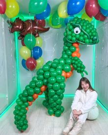 Набор с динозаврами