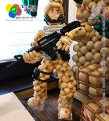 Военный из шаров