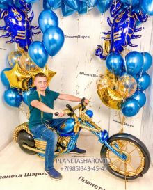 Композиция с мотоциклом