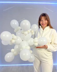 Снежинка из шаров