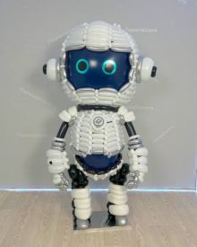 Робот помощник из шаров