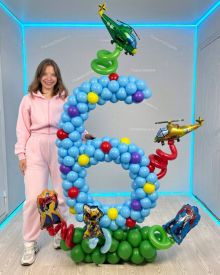 Цифра 6 из шаров для мальчика
