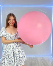 Большие розовые шары