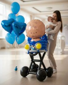 Фигура из шаров - Малыш в коляске