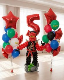 Красный ниндзя с фонтаном