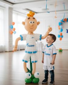 Футболист из шаров Зенит
