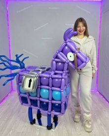 Фиолетовая лама