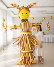 Большое чучело из шаров