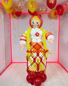 Баба из воздушных шаров