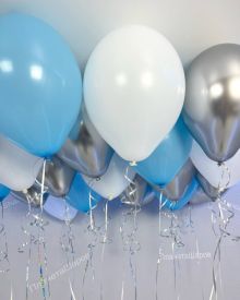 Серебристо-голубые шары