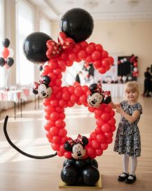 Цифра из шаров с Минни-Маус