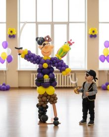 Пират с попугаем