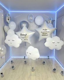 Белые шары на выписку