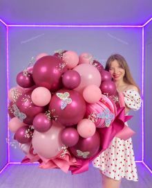 Огромный букет с бабочками