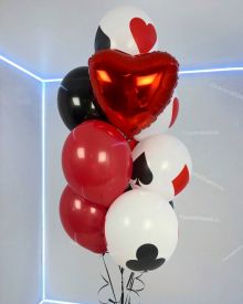 Фонтан с картами