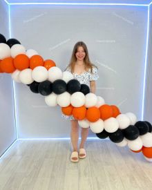 Оранжево бело черная гирлянда