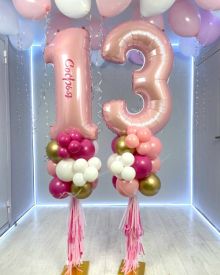 Цифры на стойках