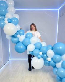 Гирлянда из шаров бело голубая