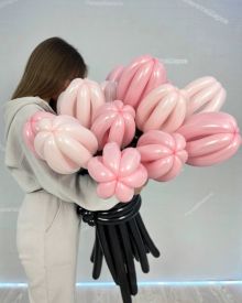 Стильный букет тюльпанов