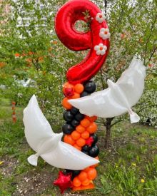 Стойка из шаров на 9 мая