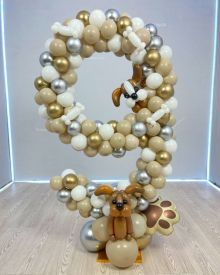 Цифра из шаров с собачками