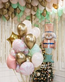 Воздушные шары с щелкунчиком