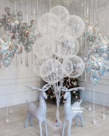 Воздушные шары со снегом