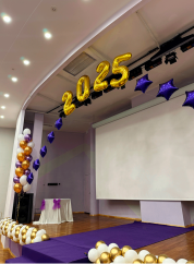 Оформление шарами выпускного в школе