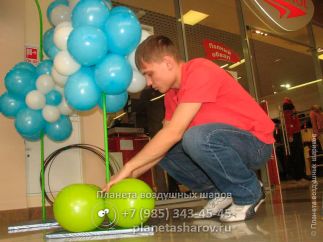 Украшение открытия магазина шарами Украшение открытия магазина шарами