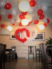 Оформление красно-белой свадьбы