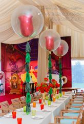 Фотозона - красавица и чудовище