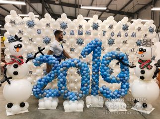 Снеговики из шаров