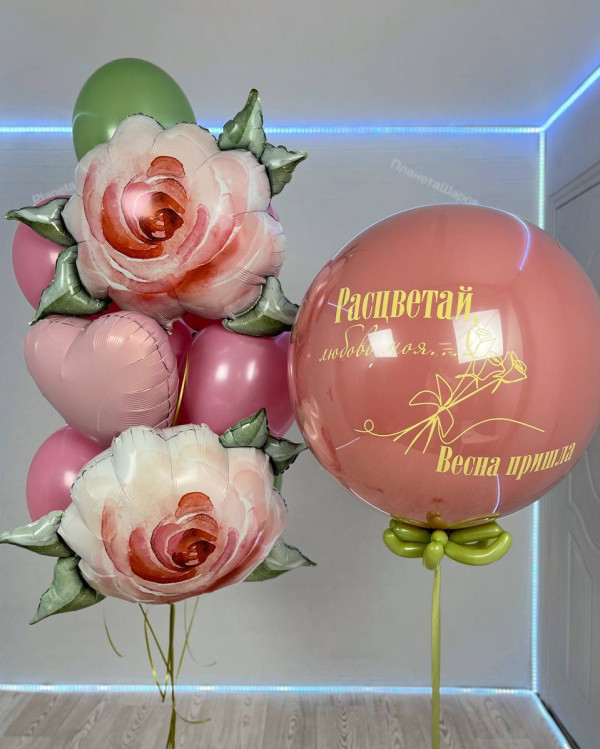 Цветочный фонтан из шаров