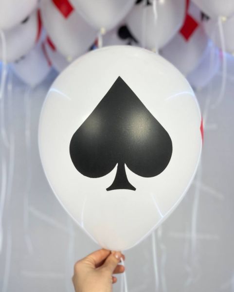 Фонтан из шаров с мастями