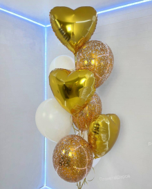 Композиция из золотых шаров