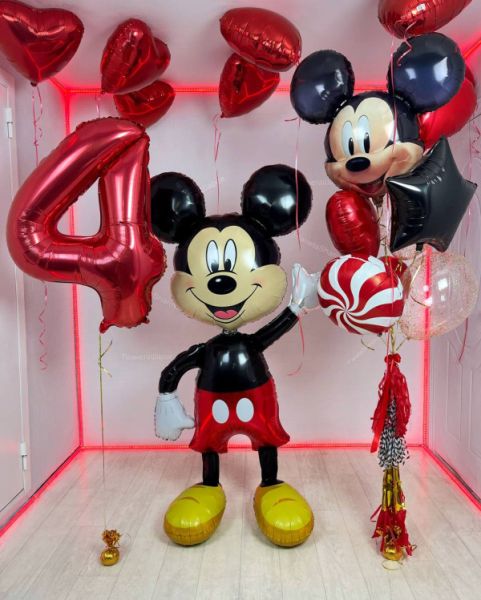 Композиция из шаров с Микки Маусом