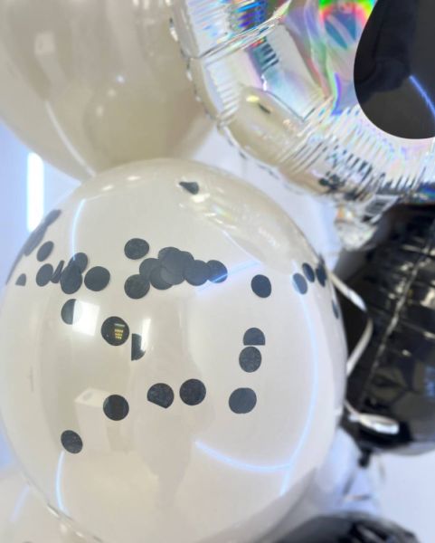 Фонтан шаров с привидениями