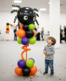 Колонна с пауком из шаров