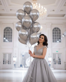 Фонтан из серебристых шаров Хром