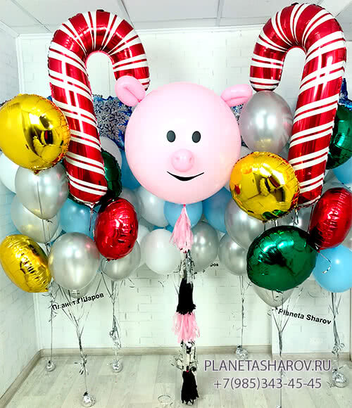 Свинка с букетом шаров