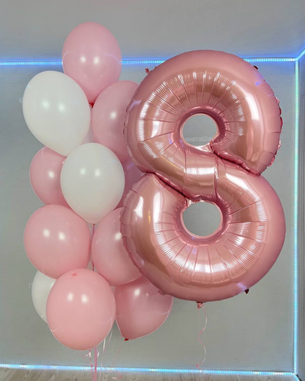 Фонтан с фольгированной цифрой