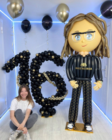 Девушка в Гучи