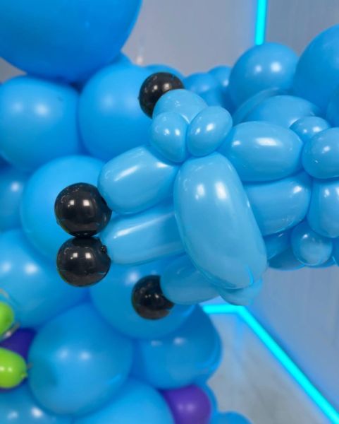 Голубой монстр