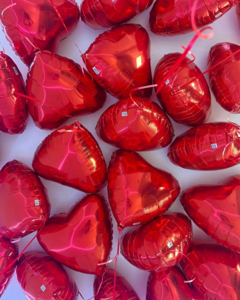 Фольгированные шары в форме сердца